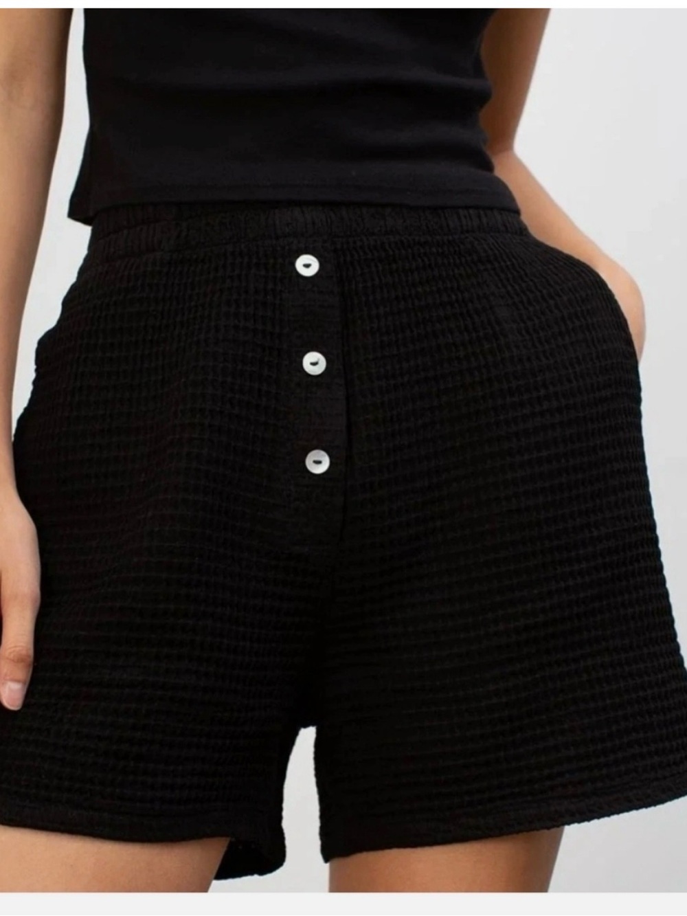 Donni Waffle half zip pullover and Shorts - Picture 7 of 9